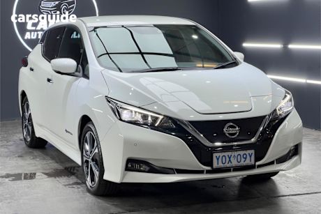 White 2020 Nissan Leaf Hatchback
