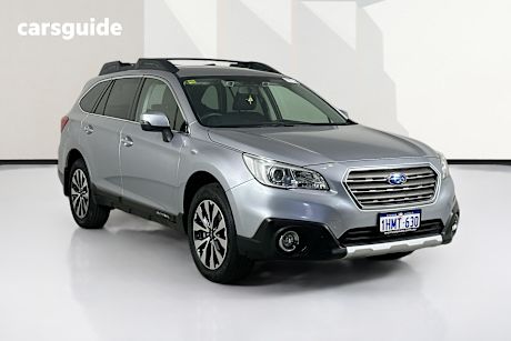 Silver 2017 Subaru Outback Wagon 2.5I