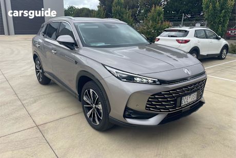 Silver 2024 MG HS Wagon Essence