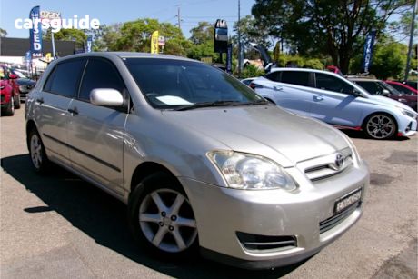 Silver 2005 Toyota Corolla Hatchback Ascent Seca