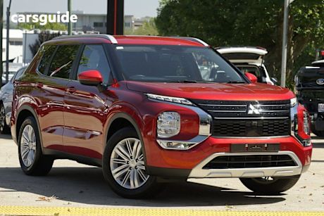 Red 2023 Mitsubishi Outlander Wagon Ls 7 Seat (2Wd)