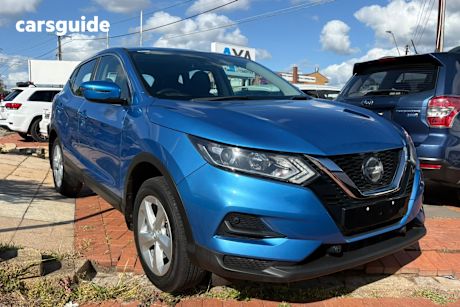 Blue 2019 Nissan Qashqai Wagon St