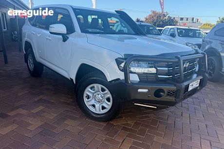 White 2025 Toyota Landcruiser Wagon Lc300 Gx (4X4)