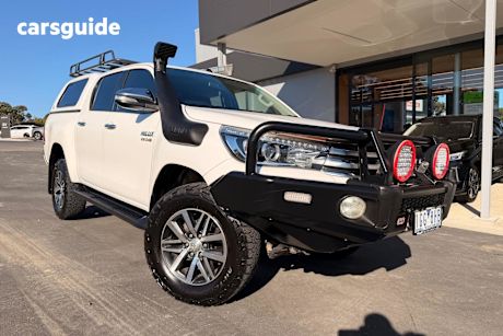 White 2015 Toyota Hilux Dual Cab Utility Sr5 (4X4)