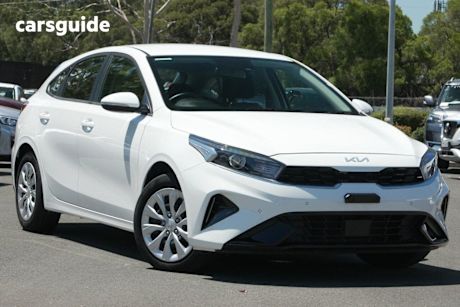 White 2024 Kia Cerato Hatchback S