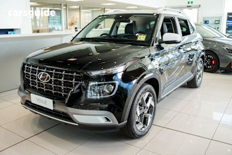 Black 2025 Hyundai Venue Wagon Elite (Black) Two-Tone Roof
