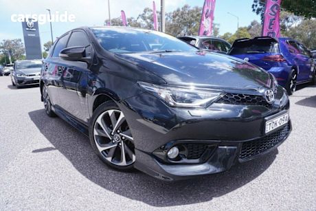 Black 2018 Toyota Corolla Hatchback Zr