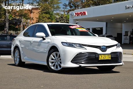 White 2020 Toyota Camry Sedan Ascent