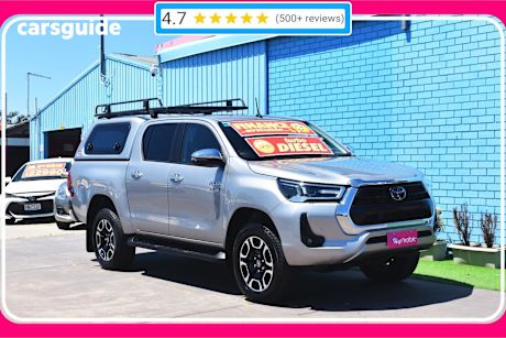 Silver 2020 Toyota Hilux Double Cab Pick Up Sr5 (4X4)