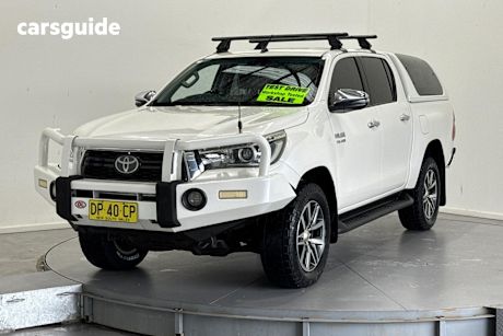 White 2019 Toyota Hilux Double Cab Pick Up Sr5 (4X4)