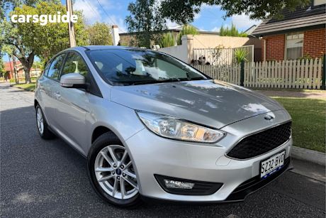 Silver 2018 Ford Focus Hatchback Trend