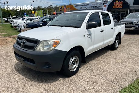 White 2008 Toyota Hilux Dual Cab Pick-up Workmate