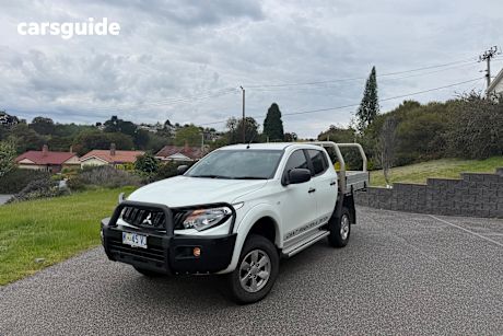 White 2018 Mitsubishi Triton Dual Cab Utility Glx Plus (4X4)