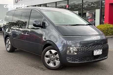 Grey 2024 Hyundai Staria Wagon Elite