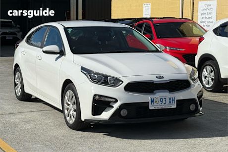 White 2019 Kia Cerato Hatchback S (Av)