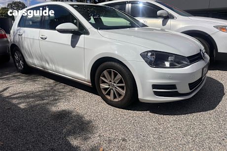 White 2016 Volkswagen Golf Hatchback 92 Tsi Trendline
