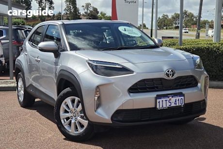 Silver 2024 Toyota Yaris Cross Wagon Gx Hybrid (Awd)