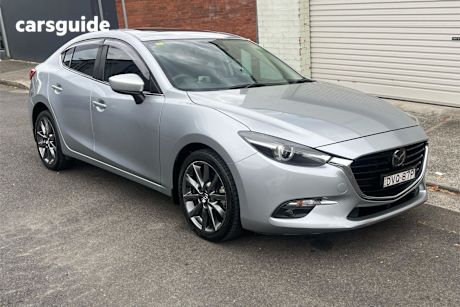Silver 2018 Mazda 3 Sedan Sp25 Astina