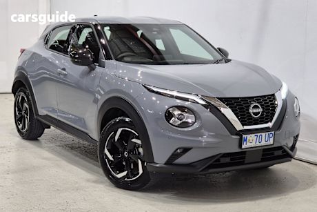 Grey 2023 Nissan Juke Hatchback St+