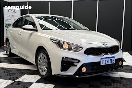 White 2018 Kia Cerato Sedan S