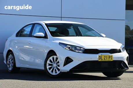 White 2024 Kia Cerato Sedan S