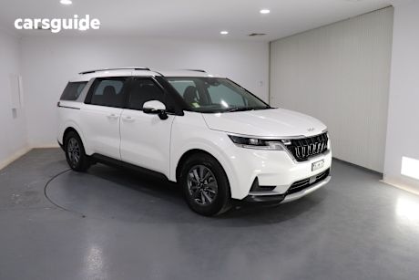 White 2022 Kia Carnival Wagon S