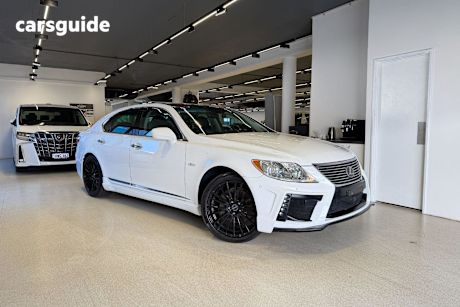 White 2006 Lexus LS Sedan USF40 (ZX001375)