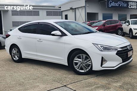 White 2019 Hyundai Elantra Sedan Active