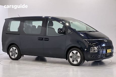 Blue 2023 Hyundai Staria Wagon
