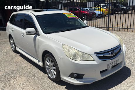 White 2011 Subaru Liberty SUV 2.5I PREMIUM