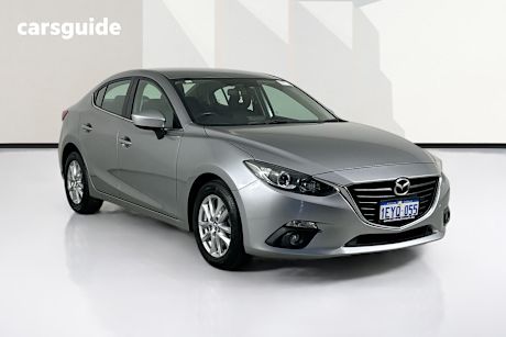 Silver 2015 Mazda 3 Sedan Maxx
