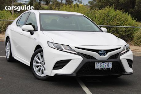 White 2019 Toyota Camry Sedan Ascent Sport (Hybrid)
