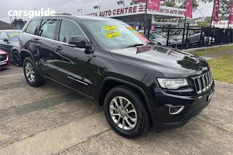 Black 2014 Jeep Grand Cherokee Wagon Laredo (4X4)