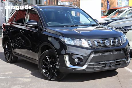 Black 2024 Suzuki Vitara Wagon Turbo