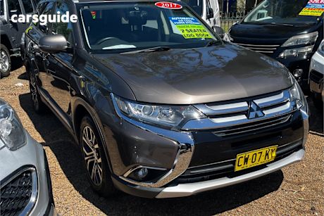 Brown 2017 Mitsubishi Outlander Wagon Ls Safety Pack (4X4) 5 Seats