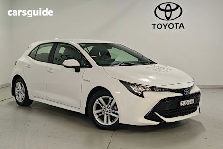 White 2021 Toyota Corolla Hatchback Ascent Sport Hybrid