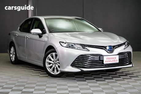 Silver 2020 Toyota Camry Sedan Ascent