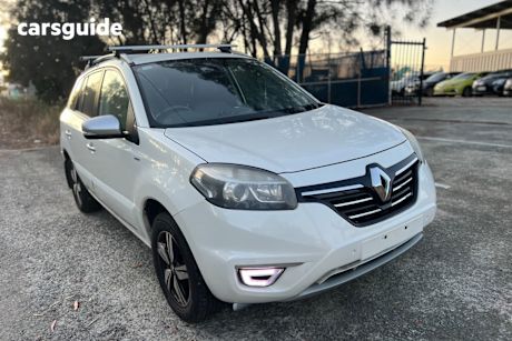 White 2015 Renault Koleos Wagon Bose Se (4X2)