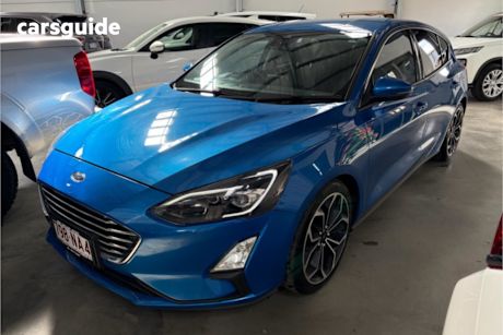 Blue 2018 Ford Focus Hatchback Titanium