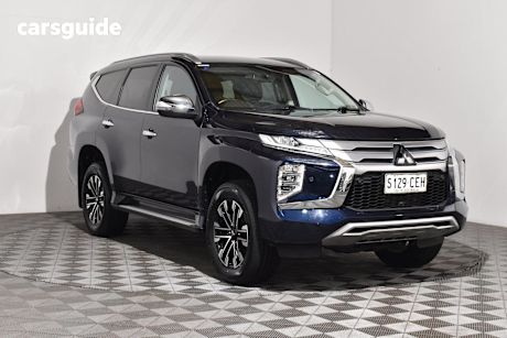 Blue 2020 Mitsubishi Pajero Sport Wagon Exceed (4X4) 7 Seat