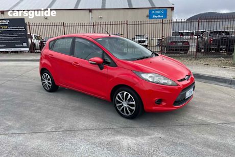 Red 2011 Ford Fiesta Hatchback Cl