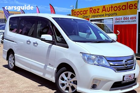 White 2013 Nissan Serena Wagon Highway Star G (Hybrid)
