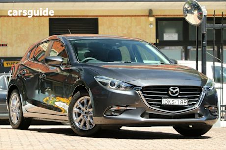 Grey 2016 Mazda 3 Hatchback Maxx