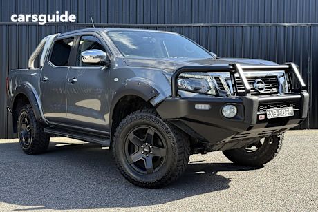 Grey 2019 Nissan Navara Dual Cab Pick-up St (4X4)
