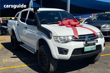 White 2015 Mitsubishi Triton Double Cab Utility Glx