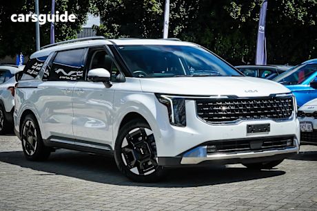 White 2024 Kia Carnival Wagon Gt-Line