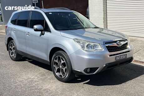 Silver 2014 Subaru Forester Wagon 2.5I-S