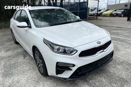 White 2018 Kia Cerato Sedan Sport+ Safety Pack