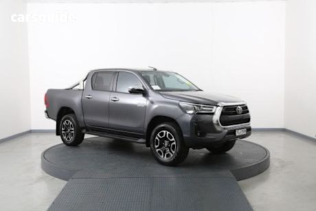 2021 Toyota Hilux Double Cab Pick Up Sr5 (4X4)