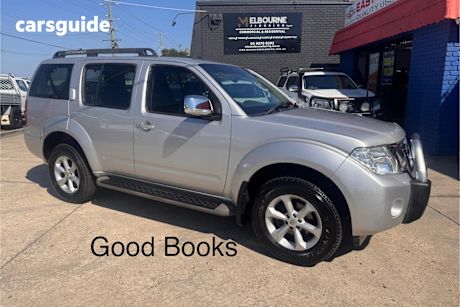 Silver 2010 Nissan Pathfinder Wagon St-L (4X4)